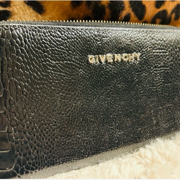 🔥Givenchy Crock Embossed Black Leather Wallet🔥 - Picture 11 of 11